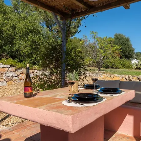 Villa Charming Seaside Casa Rosa - Somewhere Special