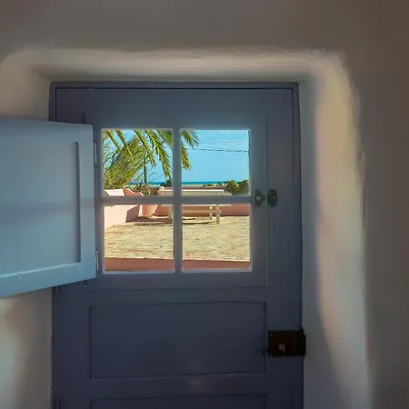 Villa Charming Seaside Casa Rosa - Somewhere Special