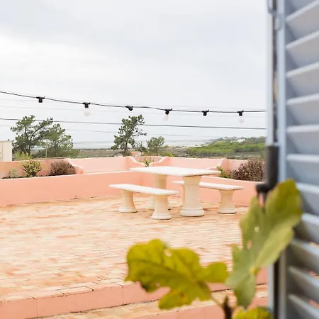 Charming Seaside Casa Rosa - Somewhere Special *